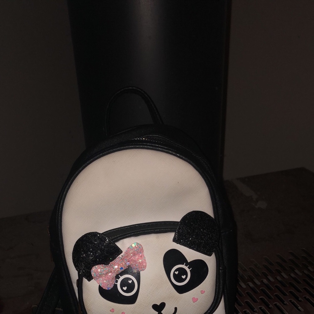 Cut little backpack